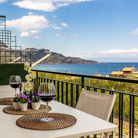 ジャルディーニ・ナクソスLa Casa Di Stefeアパートメント エクステリア 写真